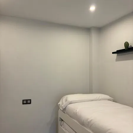 R2R - Apartamento Moderno En Playa San Lorenzo - 136A