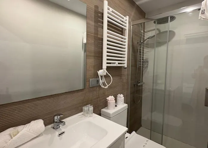 Apartamento 136a Moderno En Playa San Lorenzo By R2r Consulting Gijón